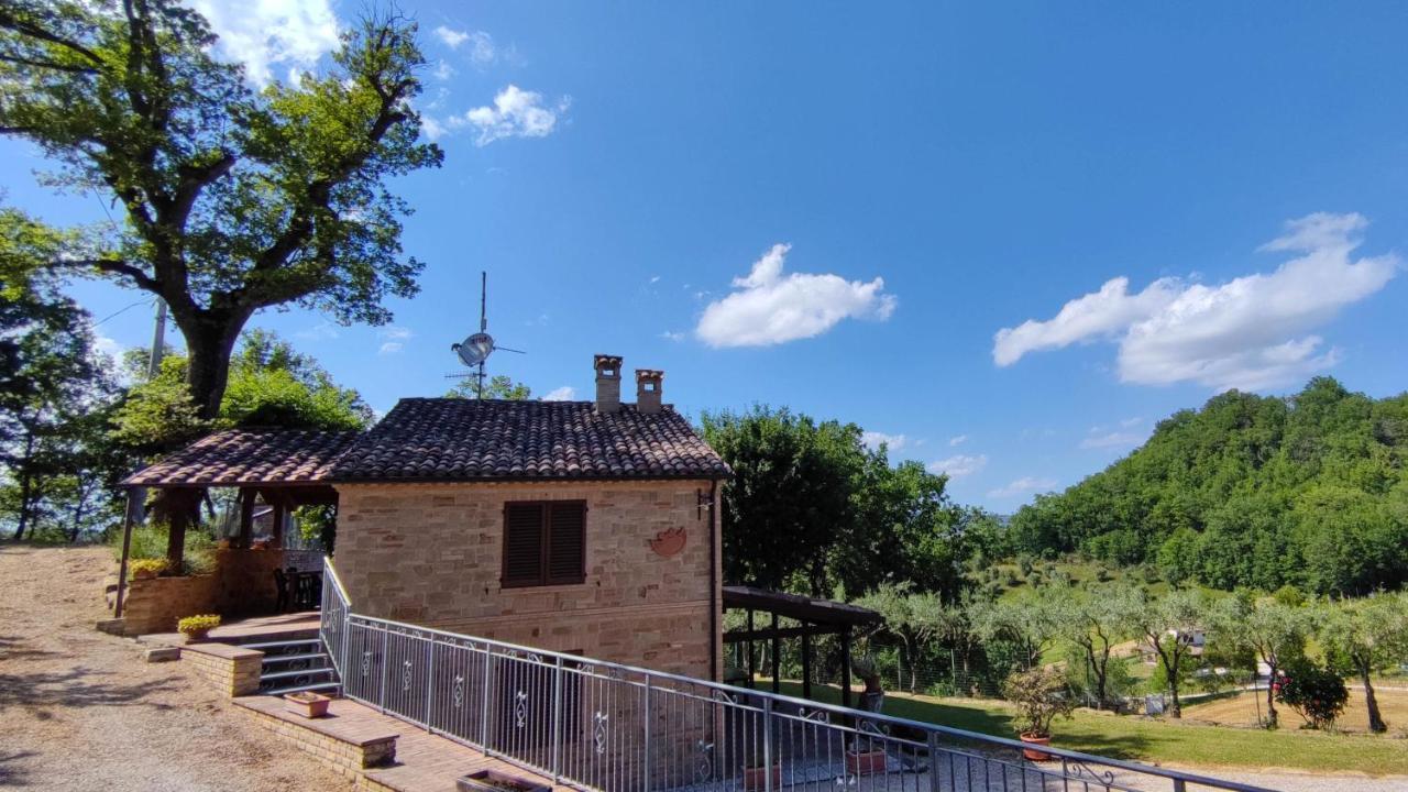 Agriturismo Pascucci Villa Tolentino Exterior photo